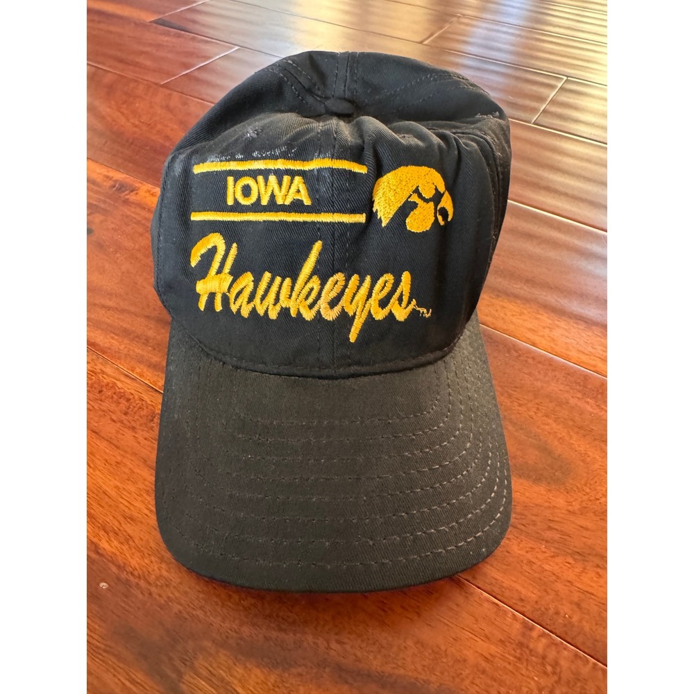 Vintage Iowa Hawkeyes Hat Snapback Black Yellow Made in USA NCAA University Iowa